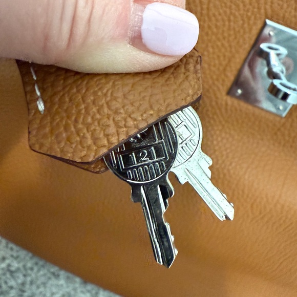 INSPIRED B BAG SIZE 40 in GOLD with palladium hardware - Picture 15 of 16